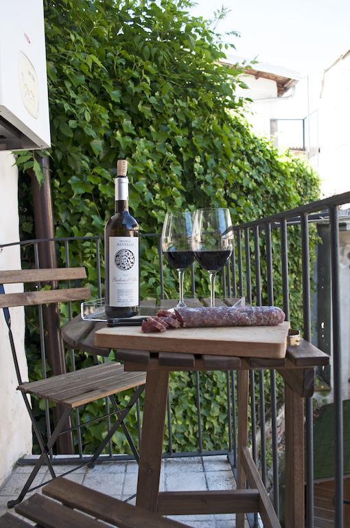 Di-Vinodormire La Morra Extérieur photo